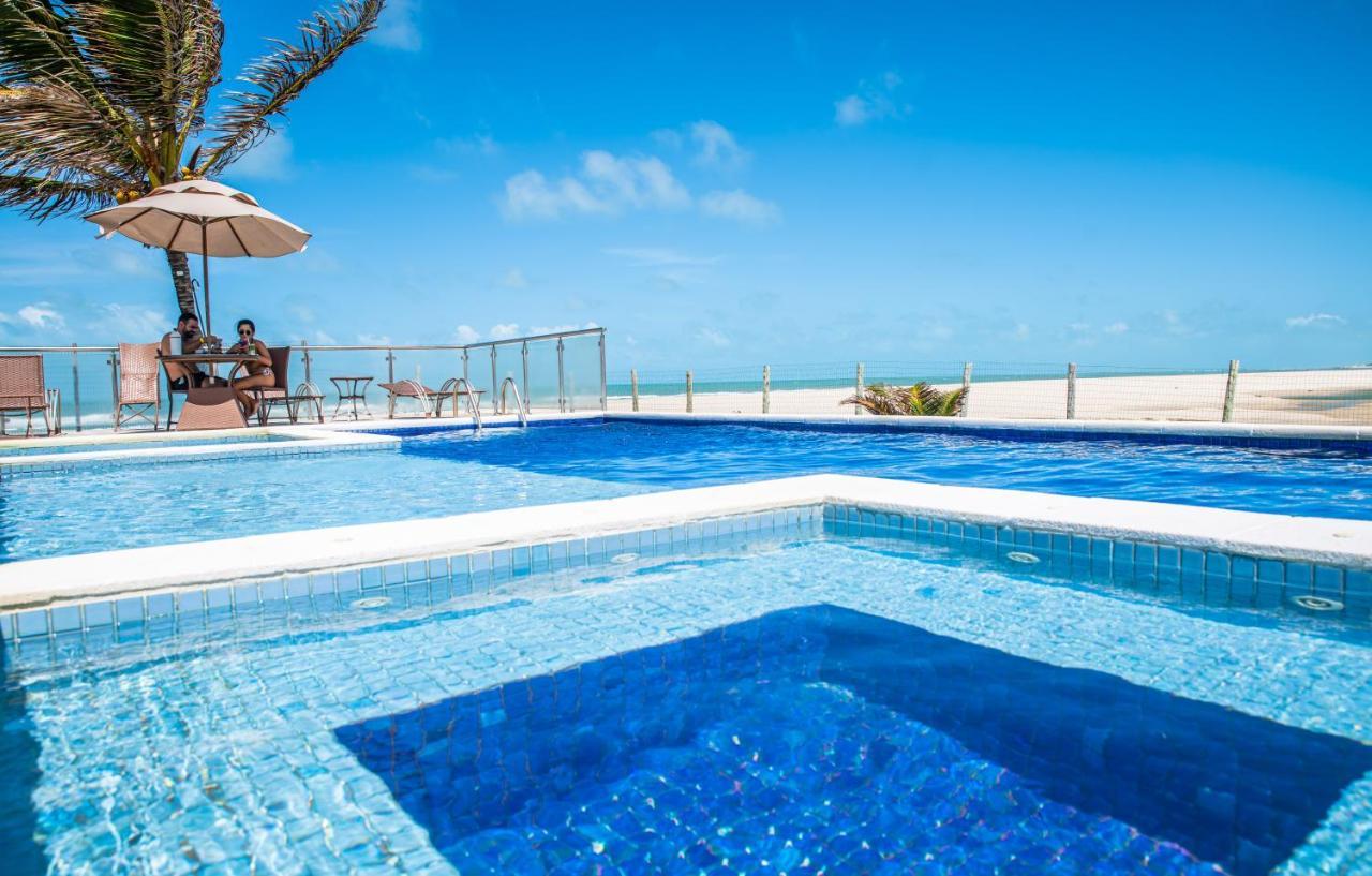 Jangadeiro Praia Hotel Resort - Parque Aquatico E Pe Na Areia Aquiraz Exterior photo