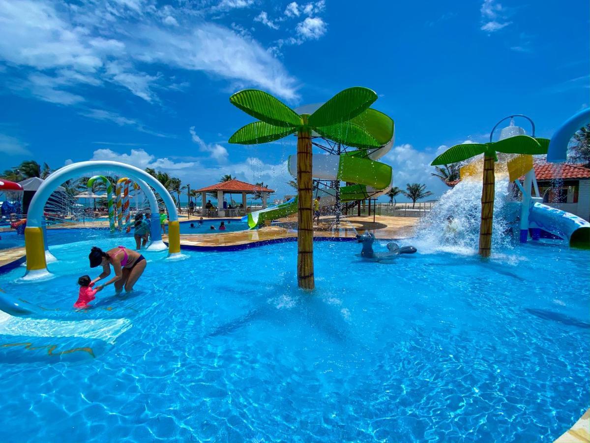 Jangadeiro Praia Hotel Resort - Parque Aquatico E Pe Na Areia Aquiraz Exterior photo